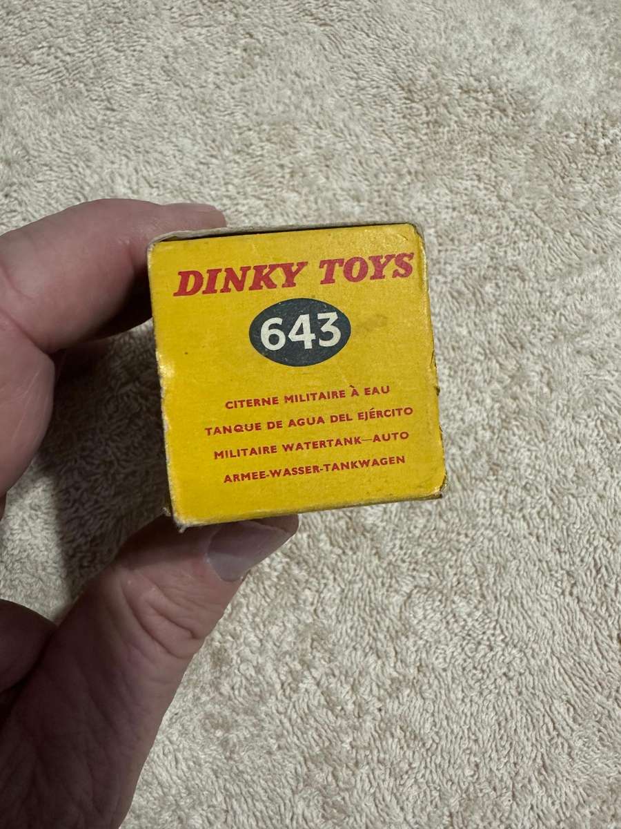 DINKY TOYS