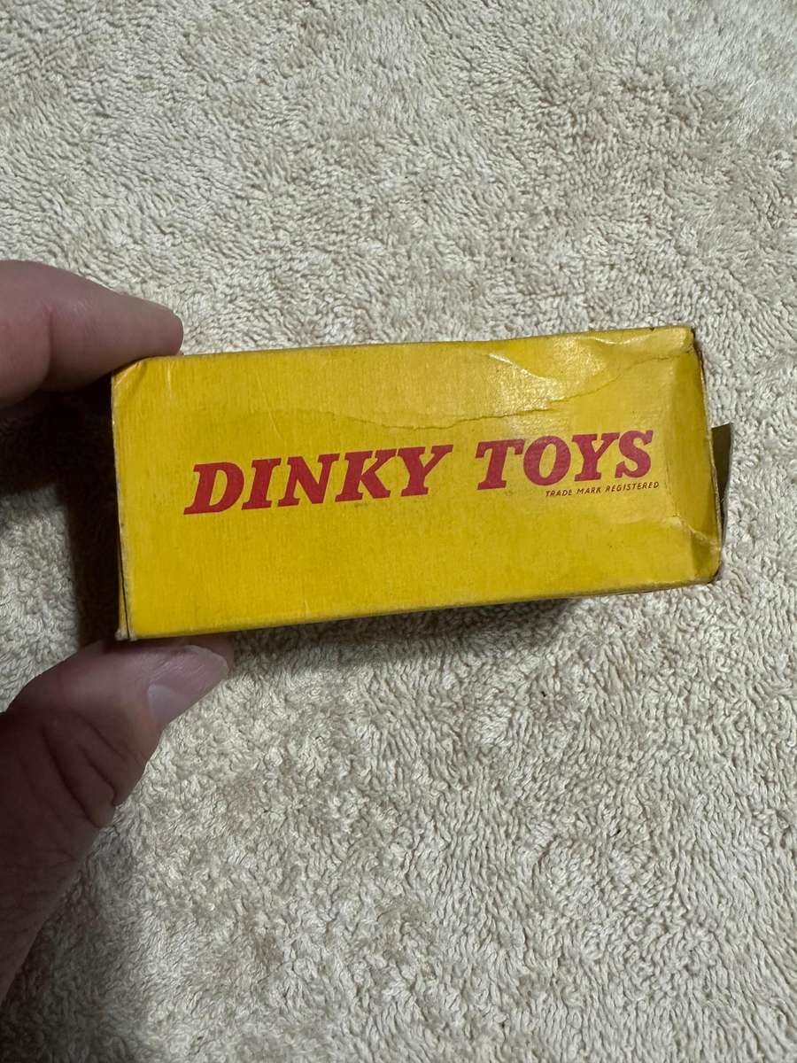 DINKY TOYS
