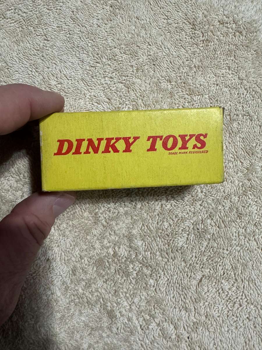 DINKY TOYS
