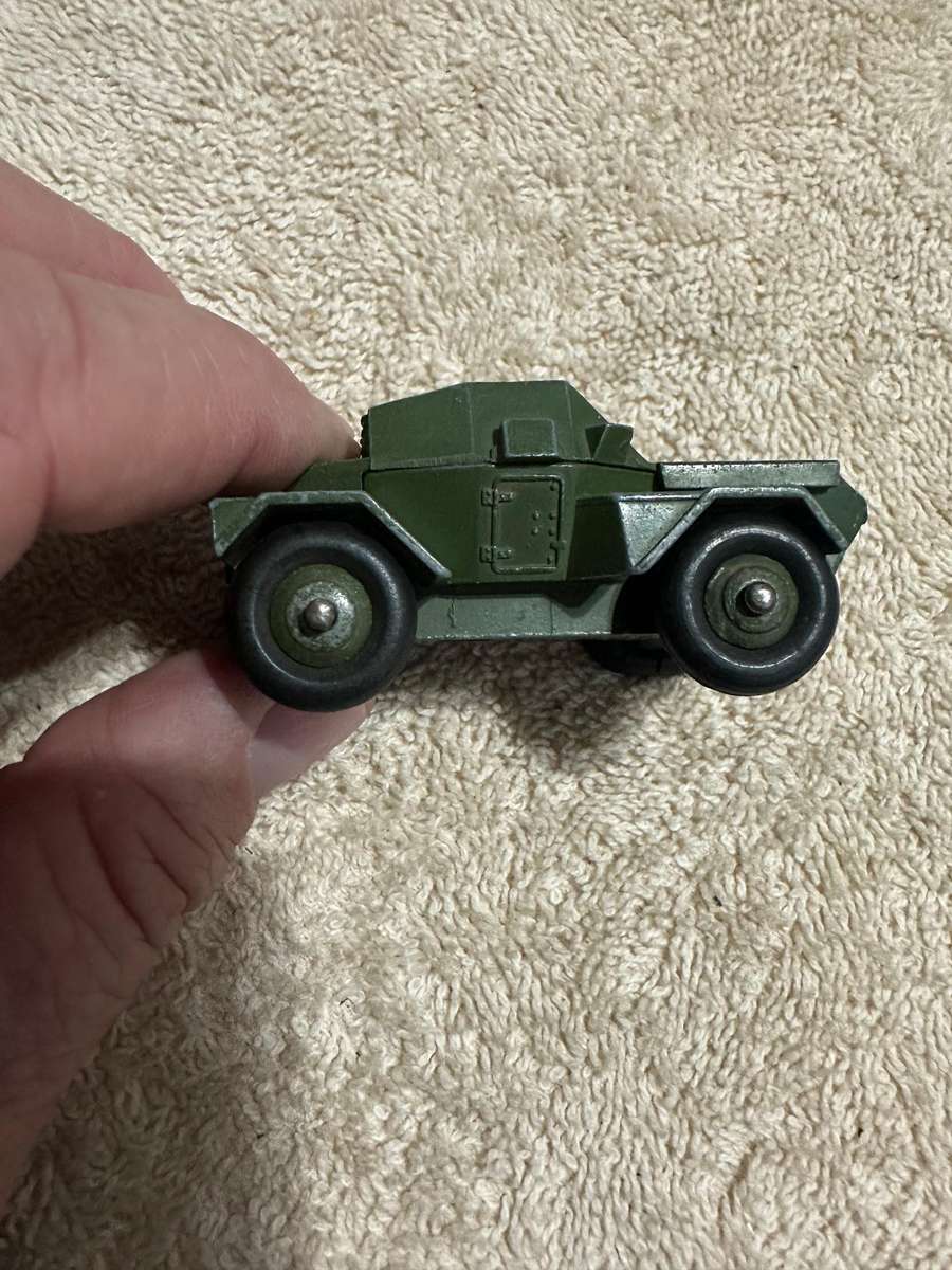 DINKY TOYS
