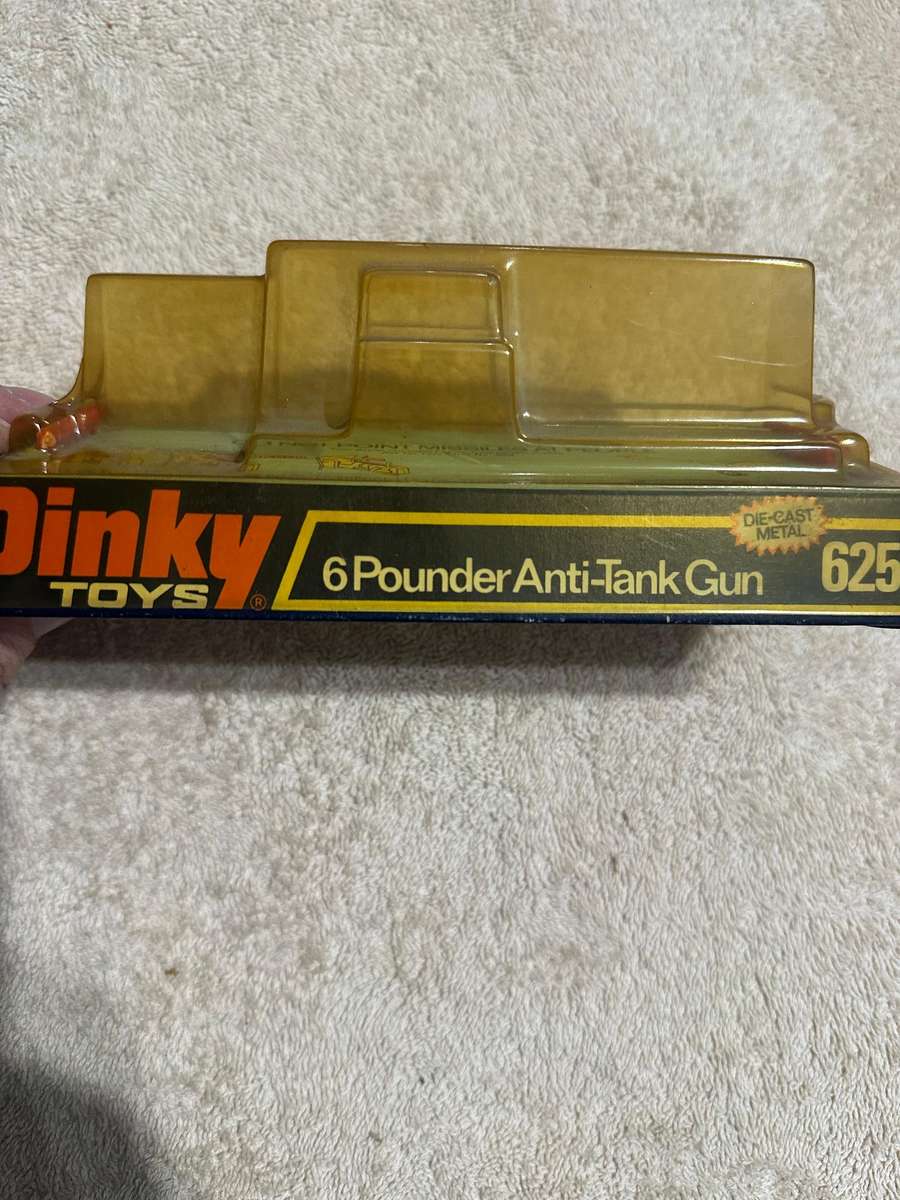 DINKY TOYS