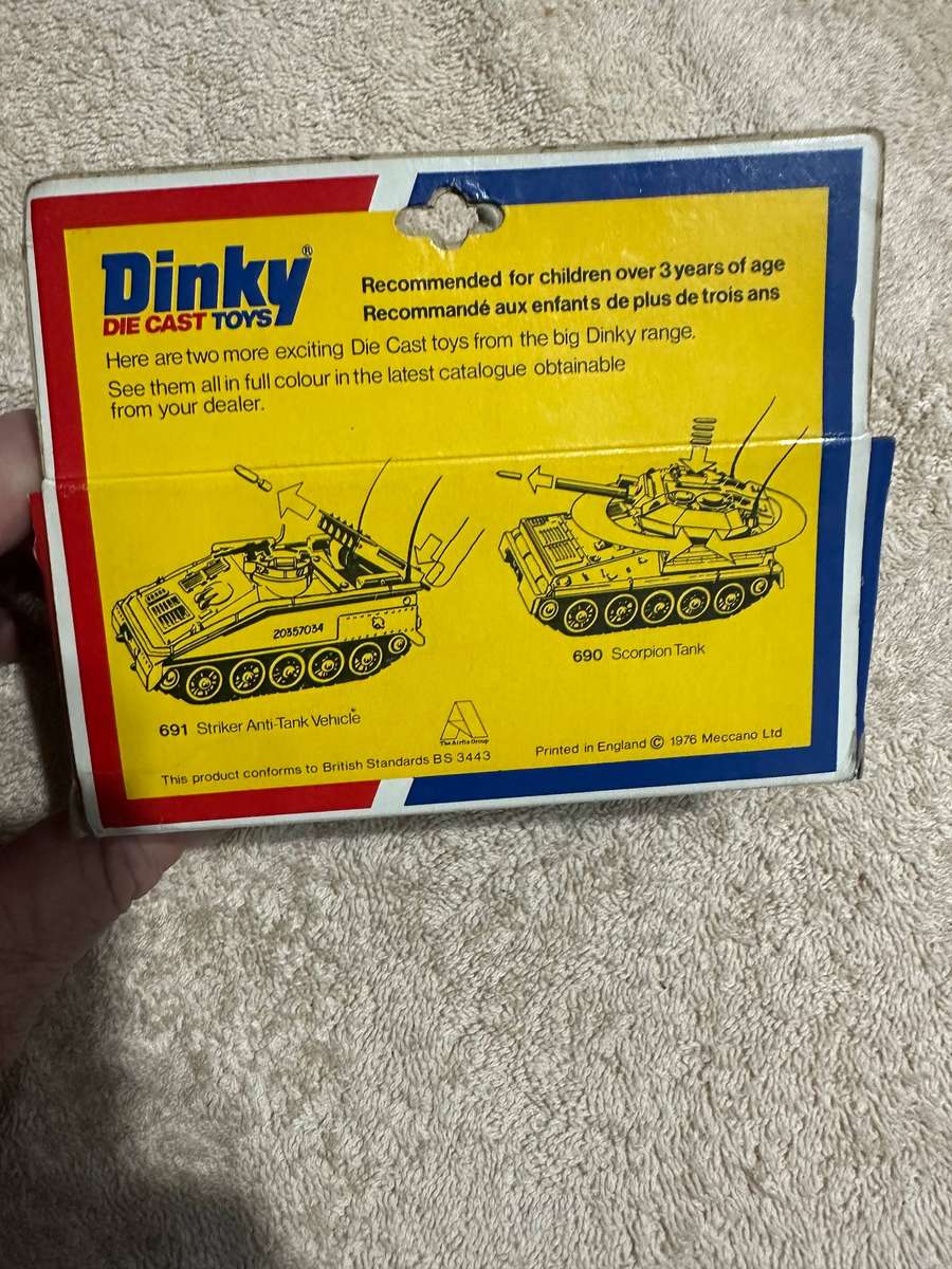 DINKY TOYS