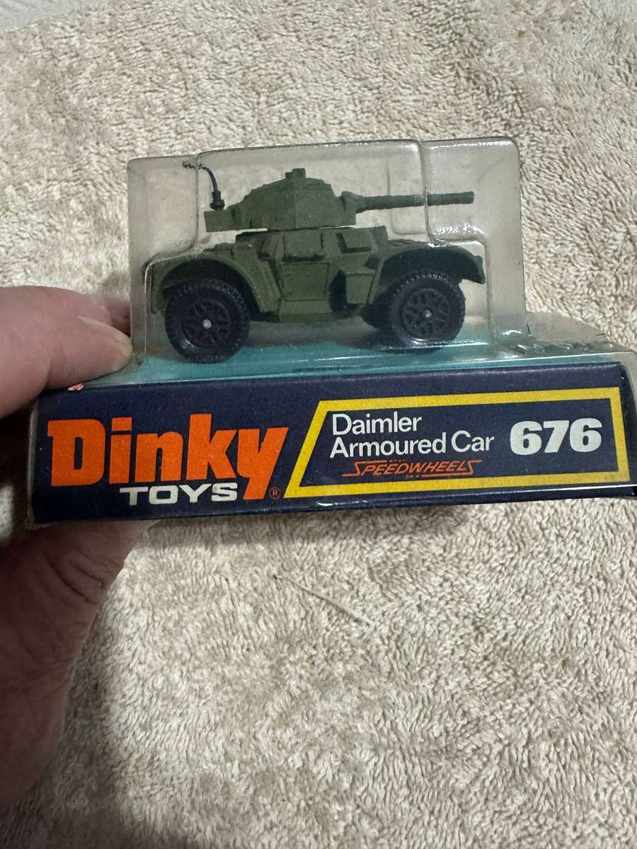 DINKY TOYS