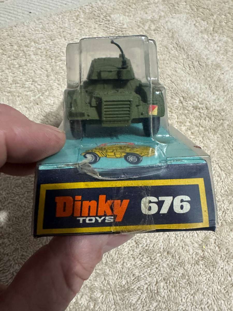 DINKY TOYS