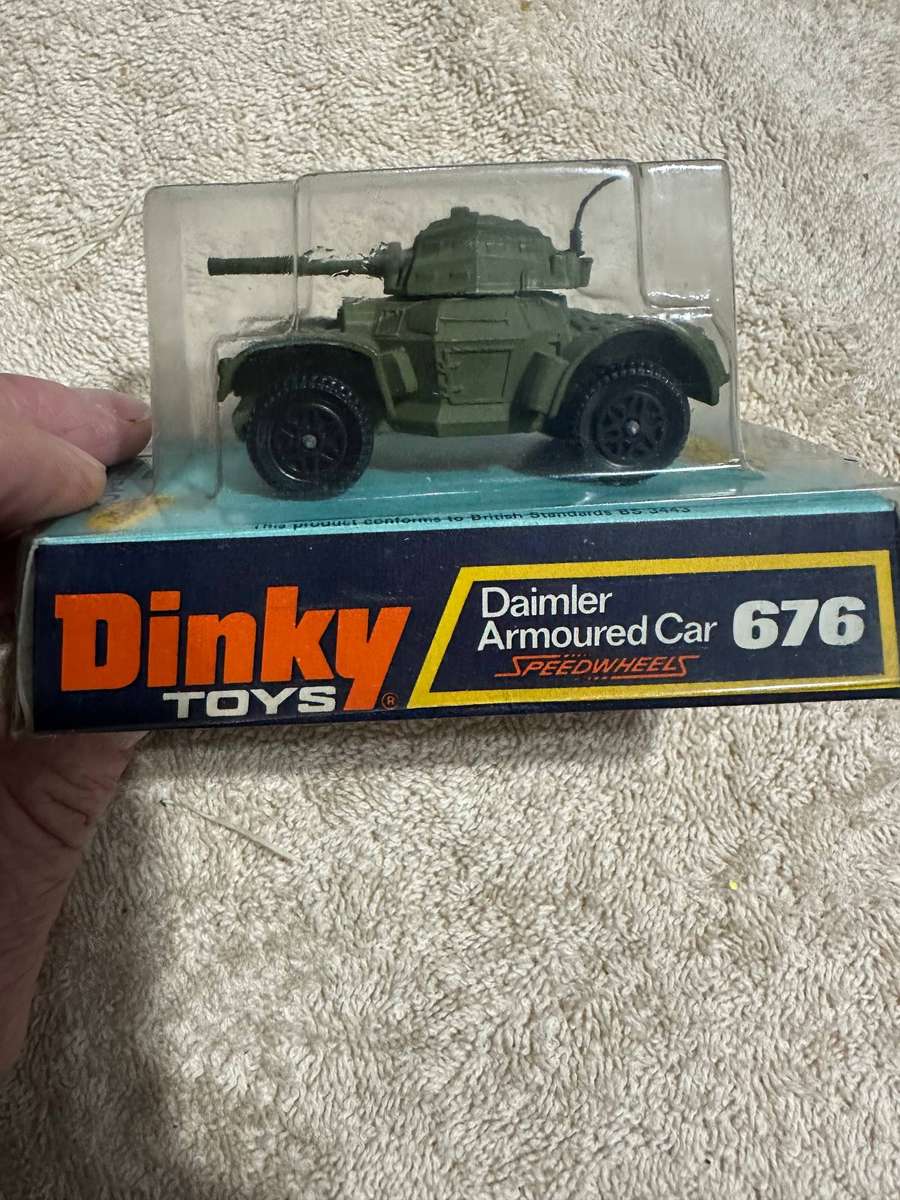 DINKY TOYS