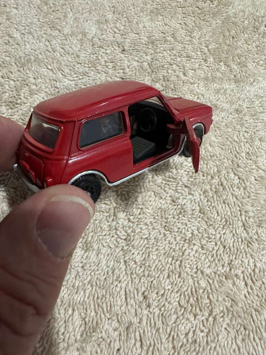 DINKY TOYS
