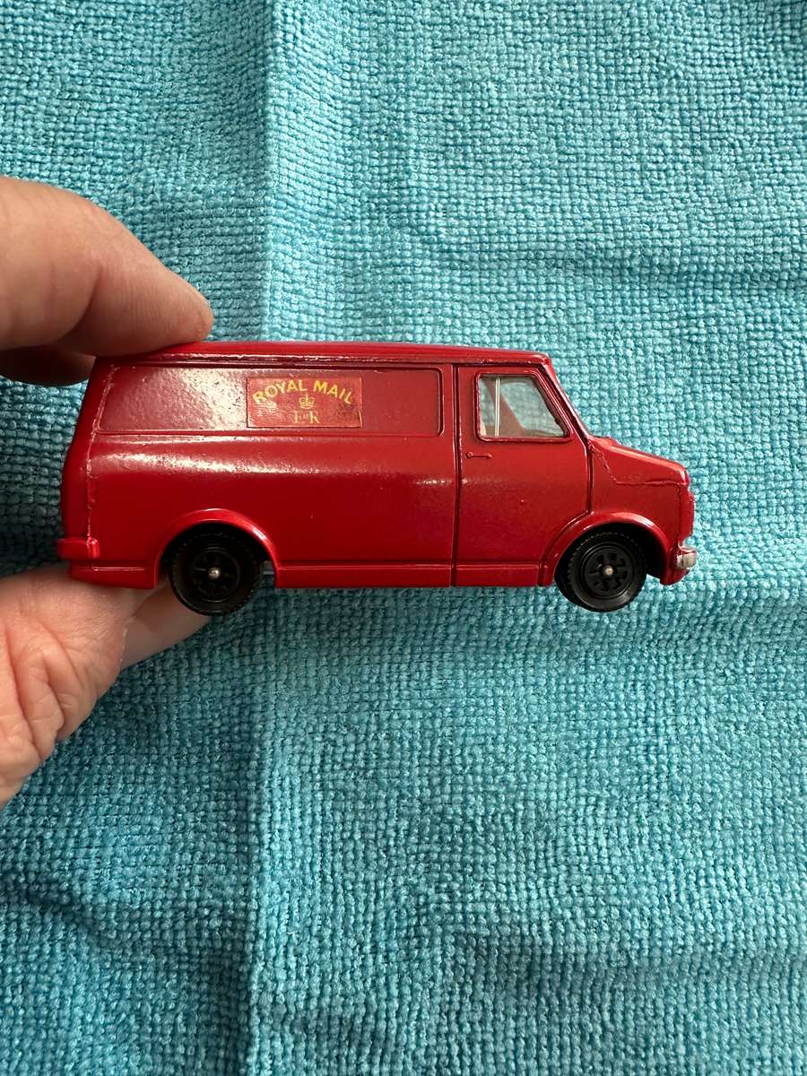DINKY TOYS