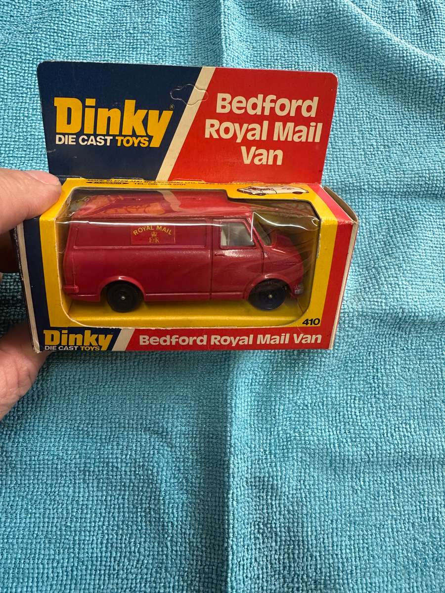 DINKY TOYS
