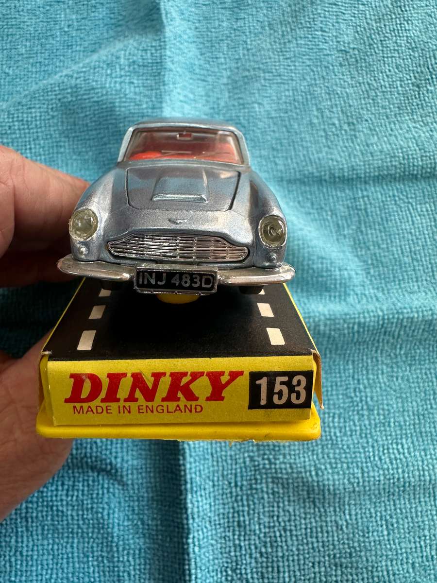 DINKY TOYS