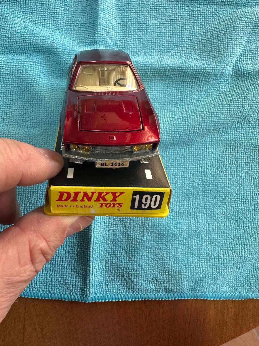 DINKY TOYS