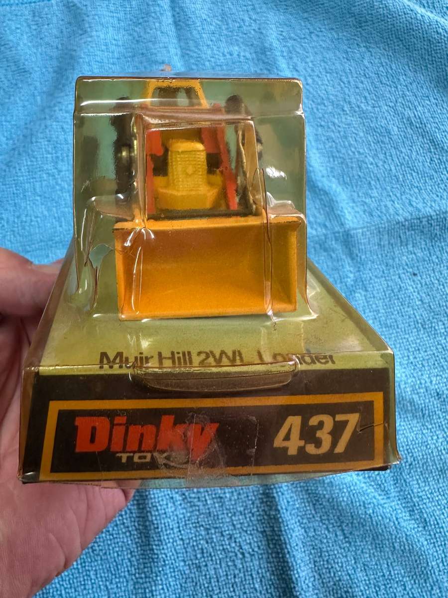 DINKY TOYS