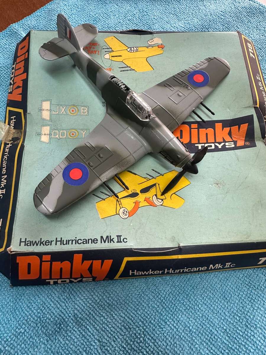 DINKY TOYS