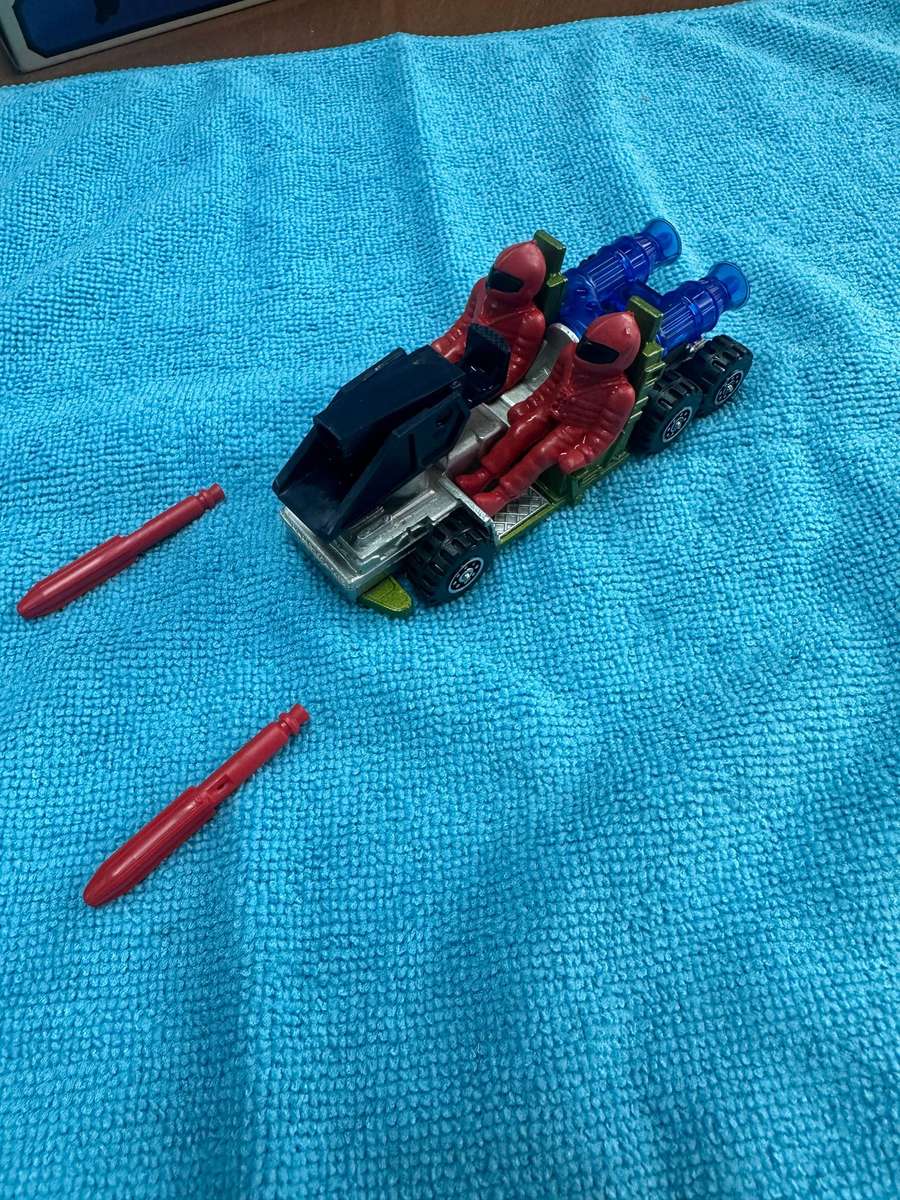 DINKY TOYS