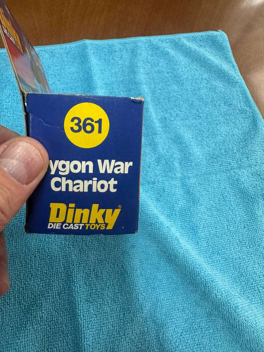 DINKY TOYS