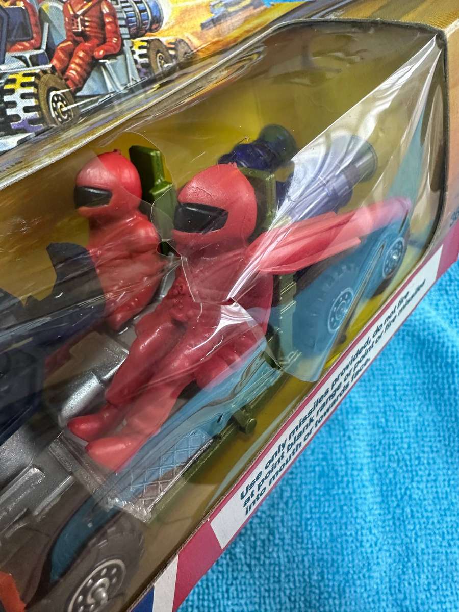 DINKY TOYS