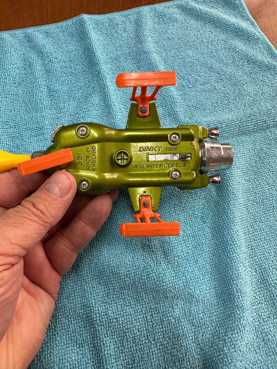 DINKY TOYS