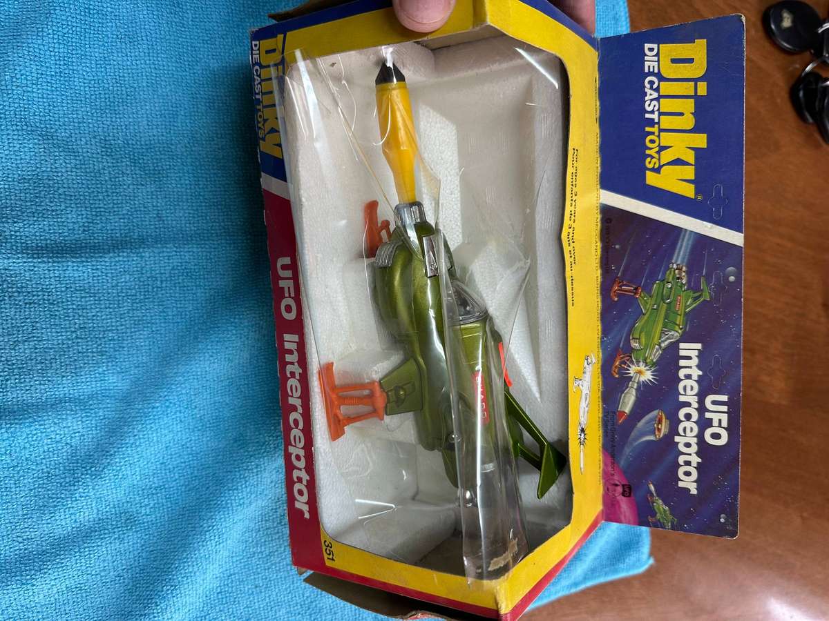DINKY TOYS