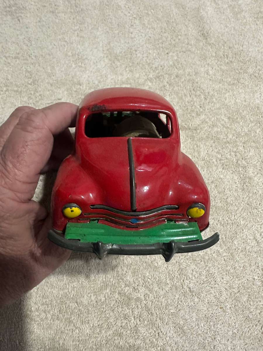 TIN TOY