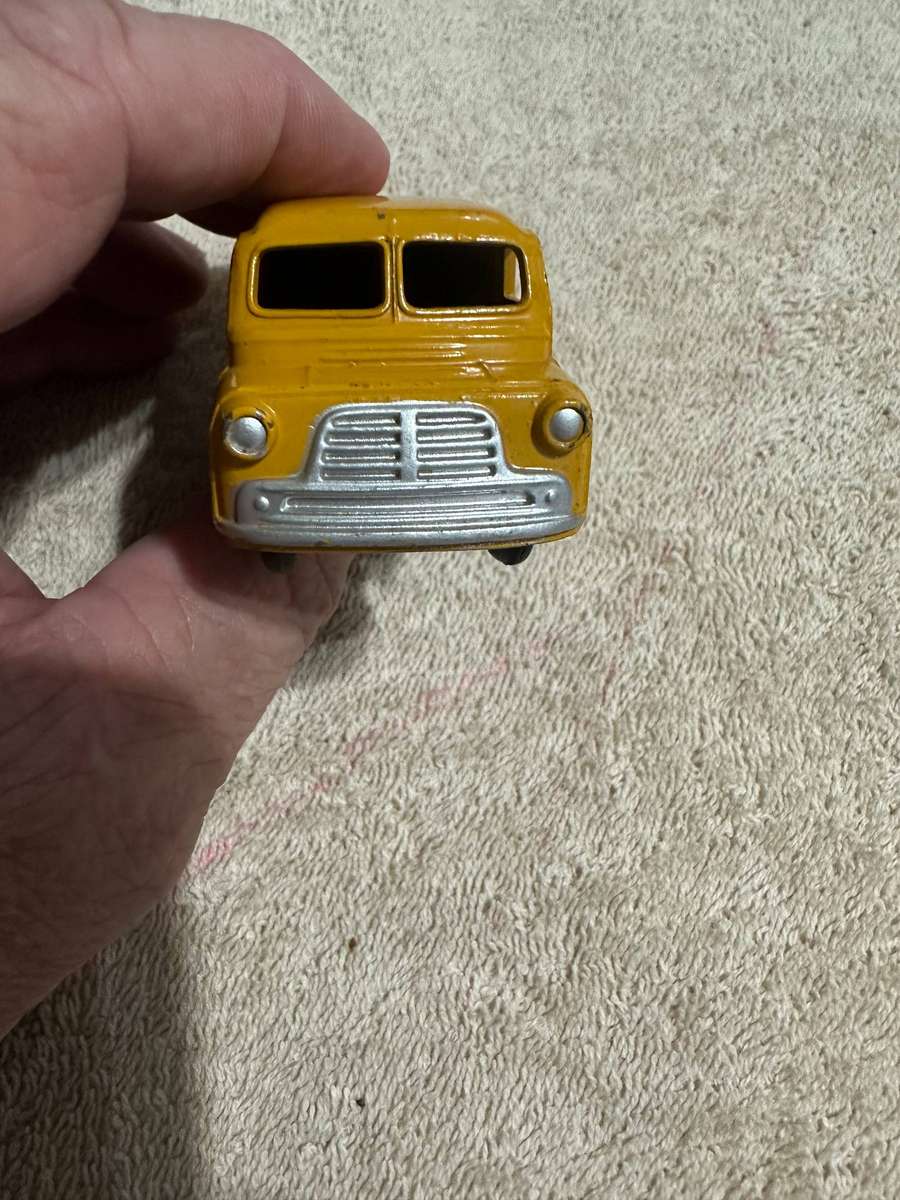 DINKY TOYS