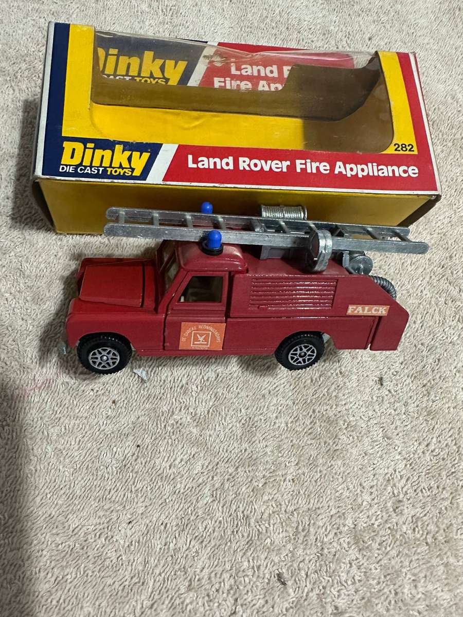 DINKY TOYS