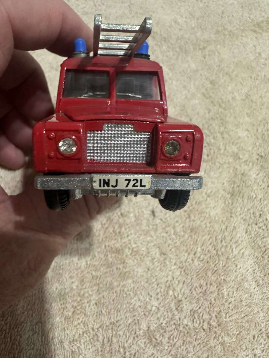 DINKY TOYS
