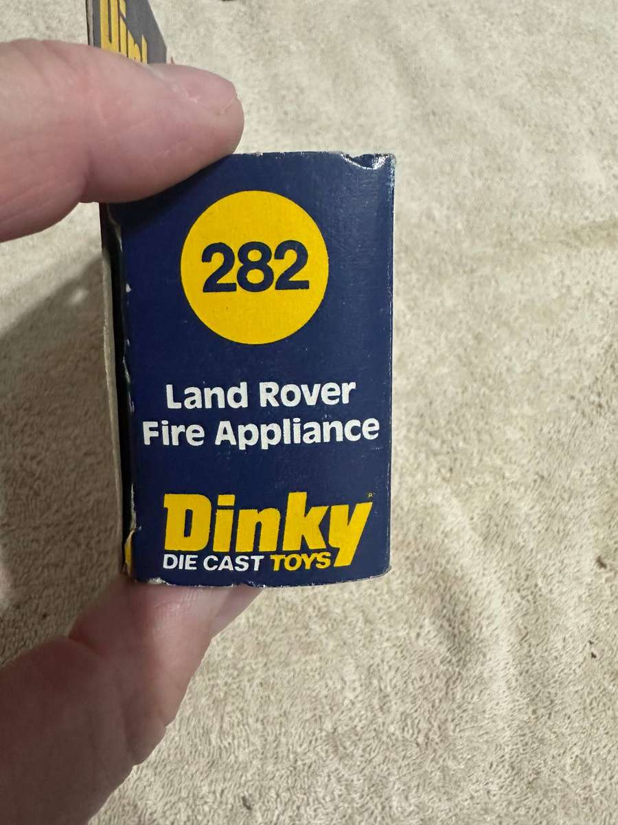 DINKY TOYS