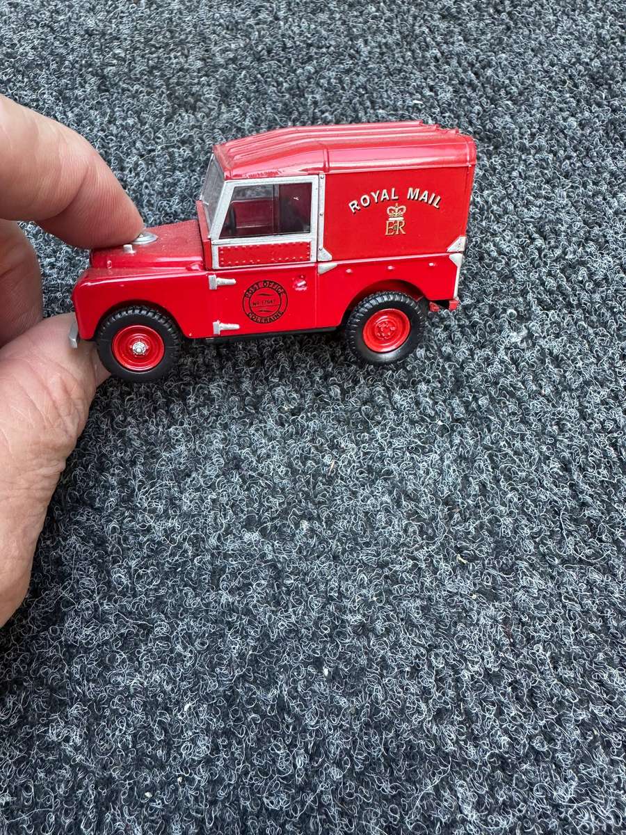 DINKY TOYS