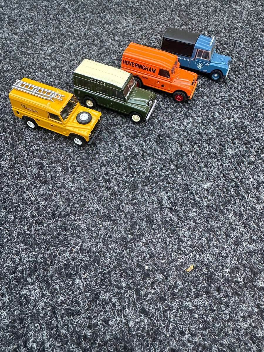 DINKY TOYS