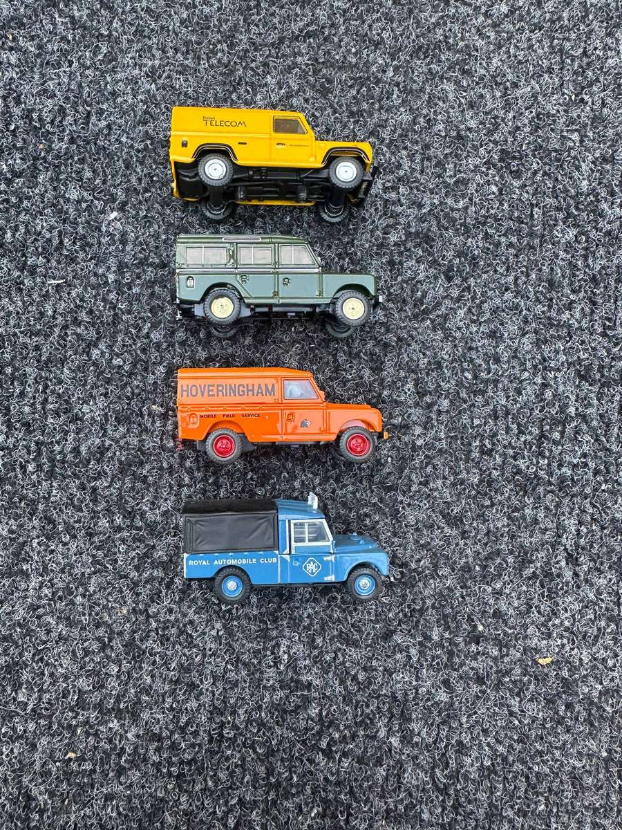 DINKY TOYS