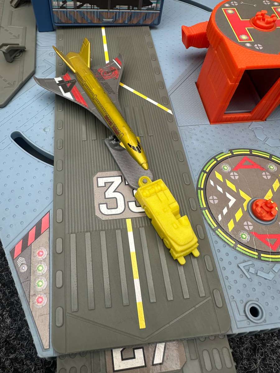 MATCHBOX TOYS