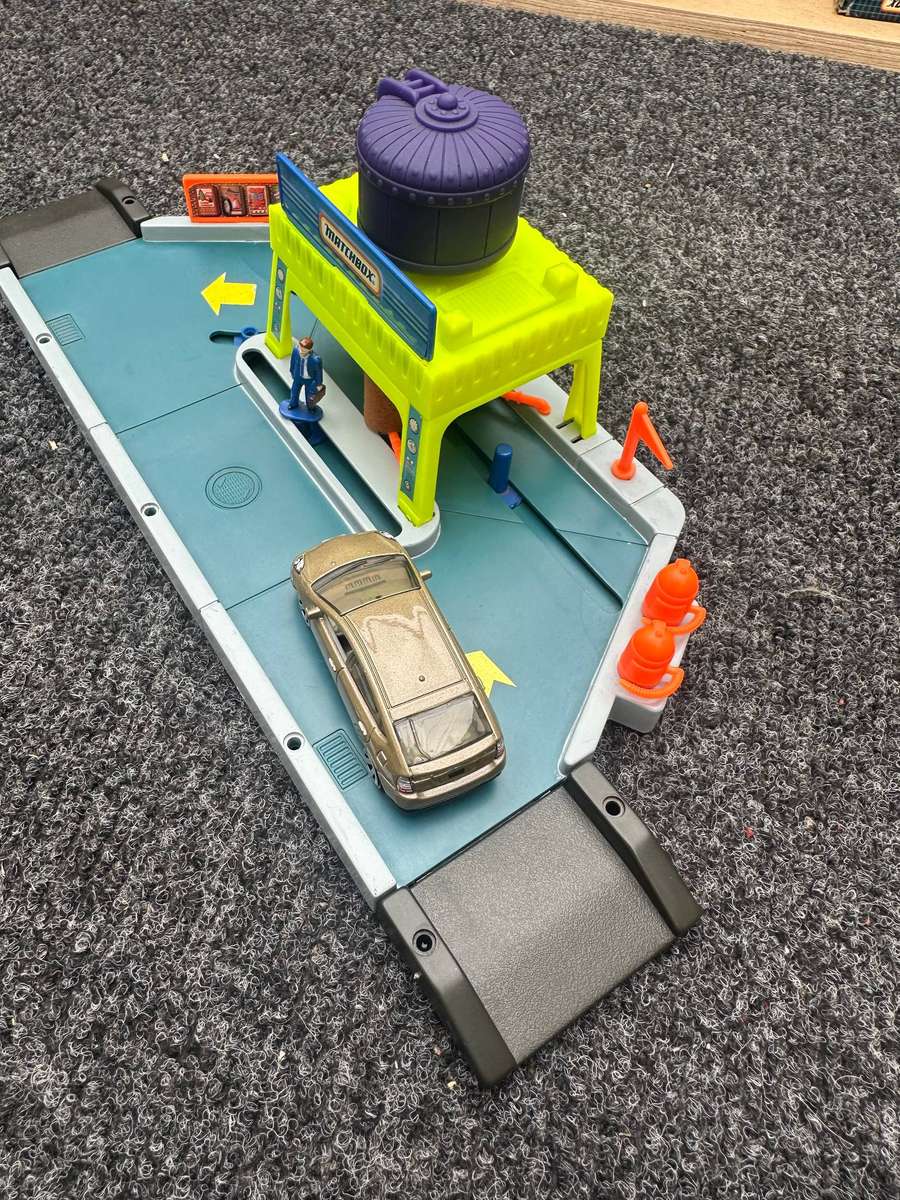 MATCHBOX TOYS