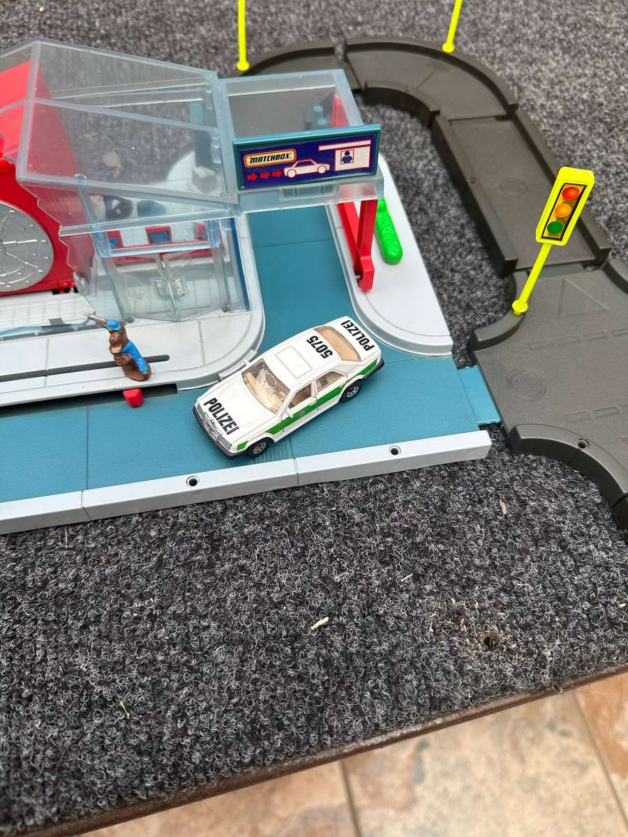 MATCHBOX TOYS