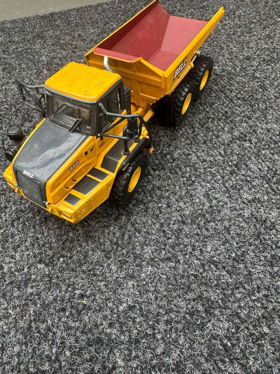 DINKY TOYS