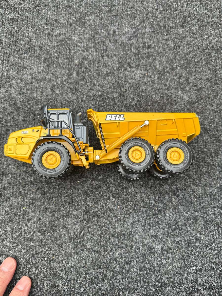 DINKY TOYS