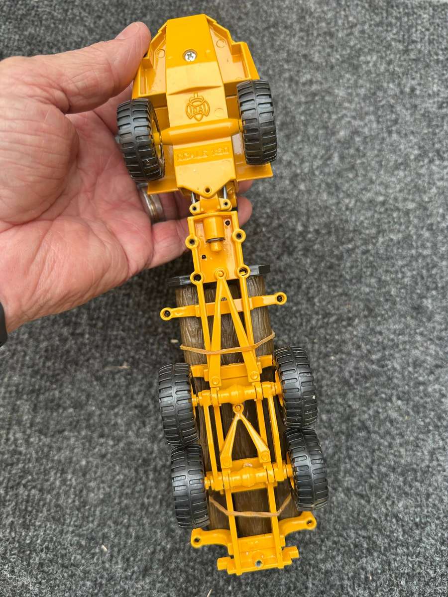 DINKY TOYS