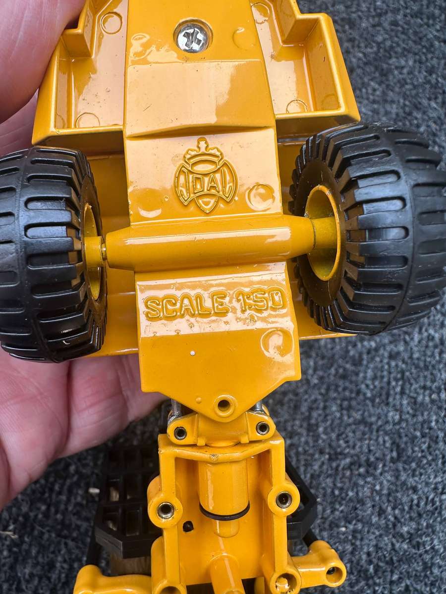 DINKY TOYS