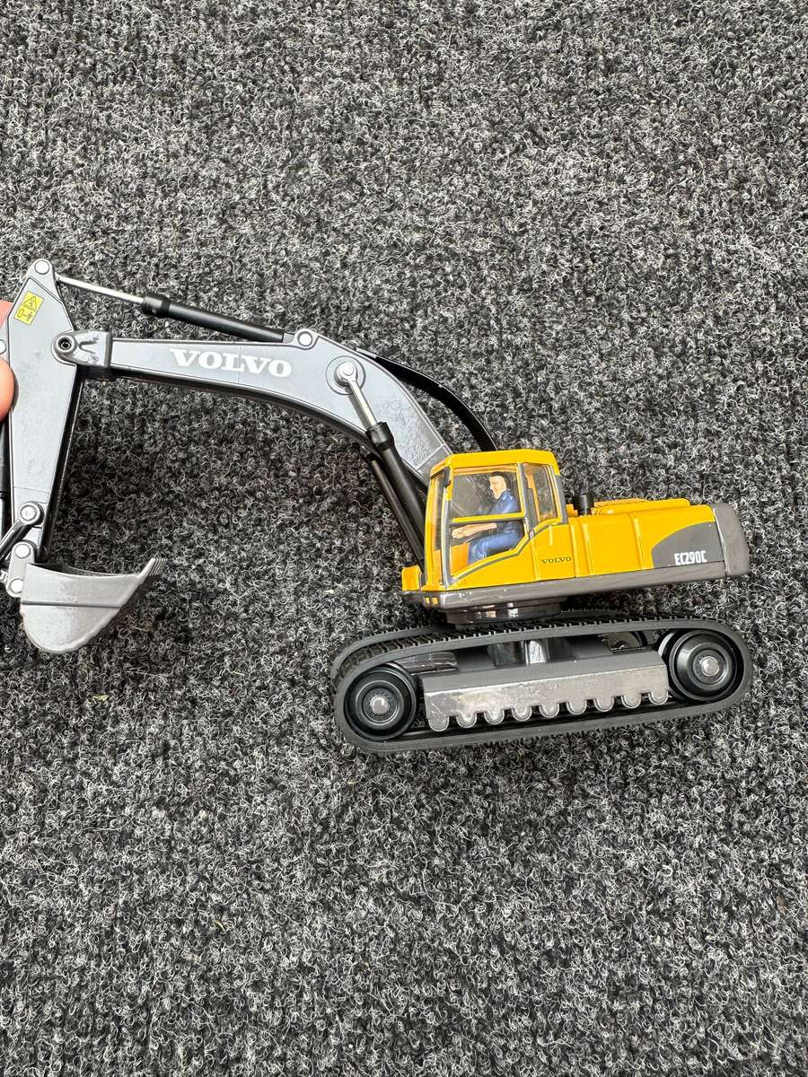 DINKY TOYS