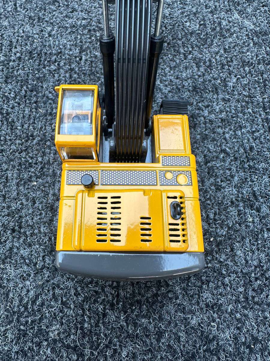 DINKY TOYS