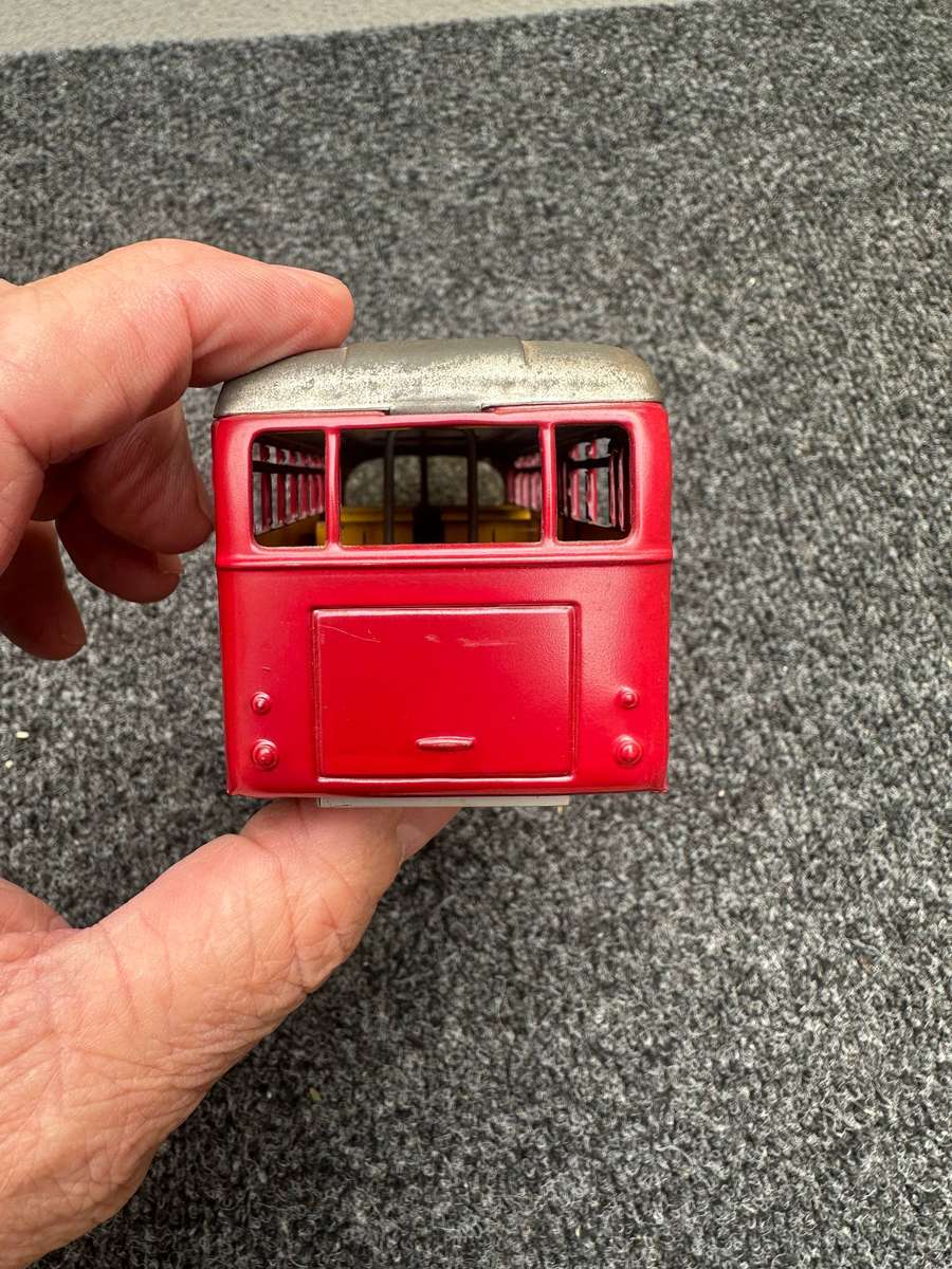 TINPLATE BUS