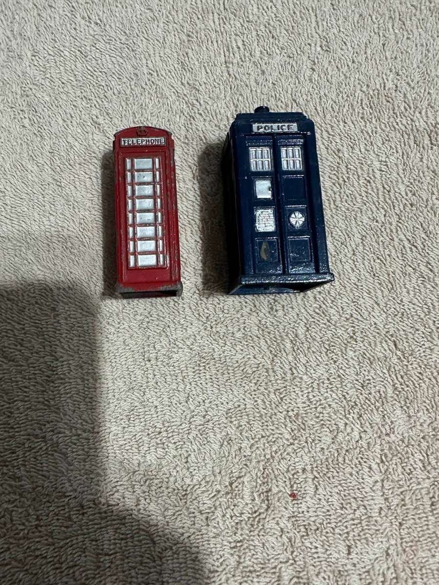 DINKY TOYS