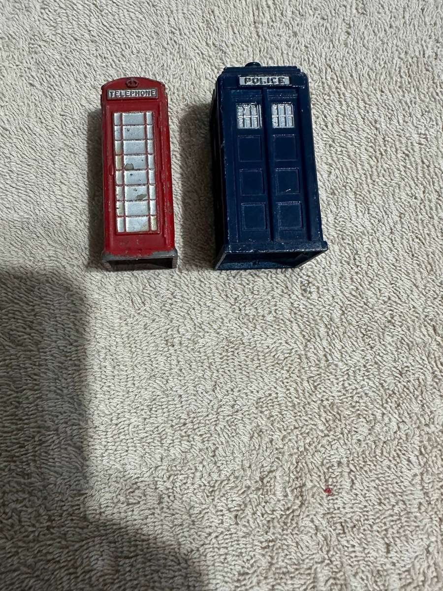 DINKY TOYS