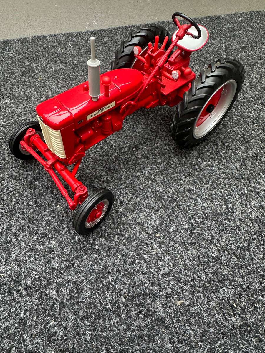 DINKY TOYS