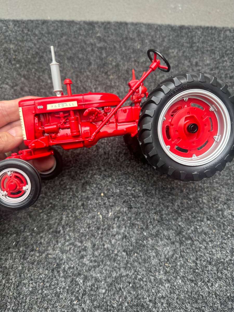 DINKY TOYS