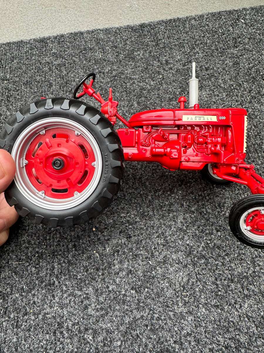 DINKY TOYS