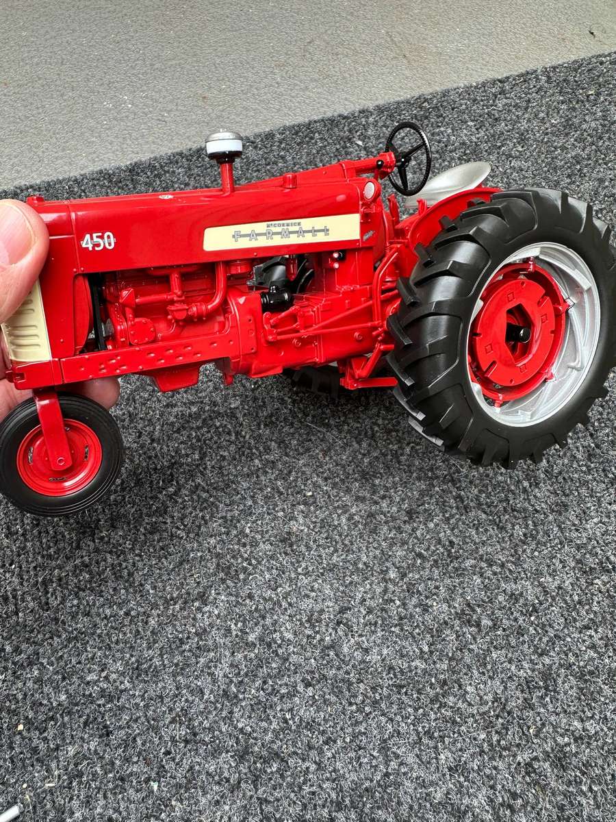 DINKY TOYS