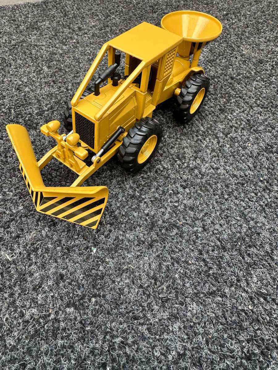 DINKY TOYS