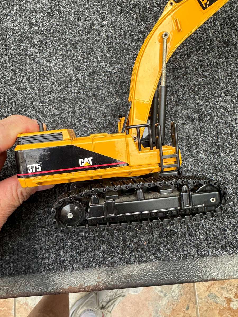 DINKY TOYS