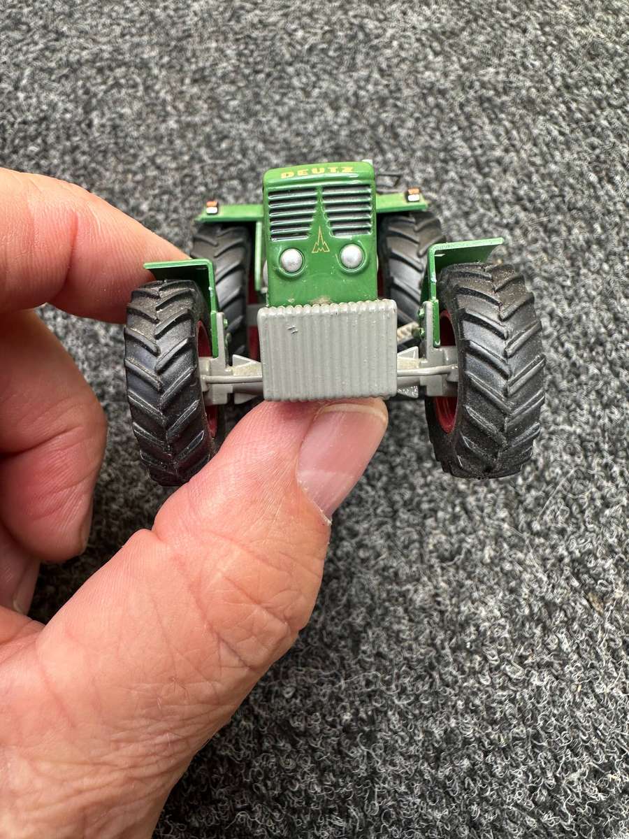 DINKY TOYS