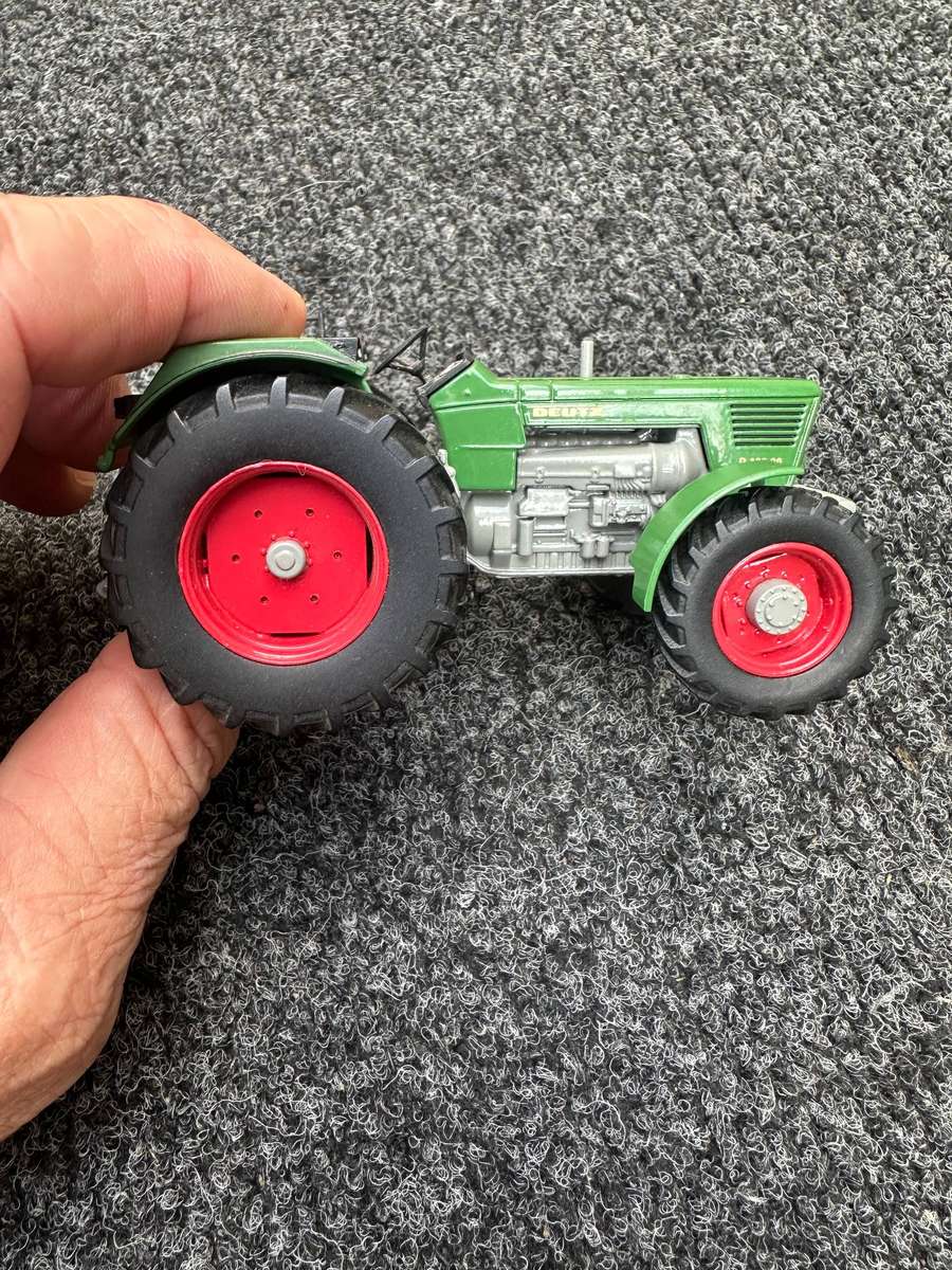 DINKY TOYS