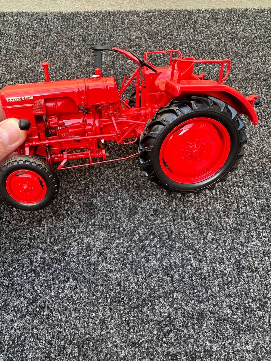 DINKY TOYS